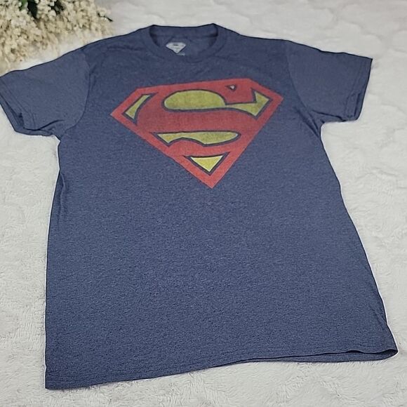 ‎SUPERMAN Tee Shirt [SIZE SMALL] - Picture 1 of 3